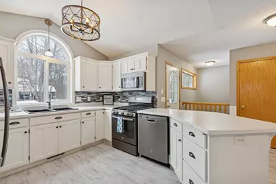 135 Hunters Path, Annandale, MN 55302 - Photo 5