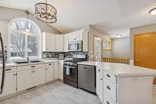 135 Hunters Path, Annandale, MN 55302 - Photo 5