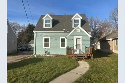 621 E 7th Street, Albert Lea, MN 56007 - Photo 1