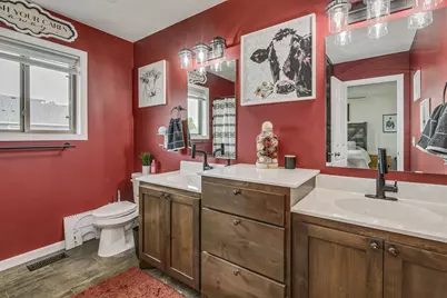 37621 Hawthorne Avenue, North Branch, MN 55056 - Photo 13