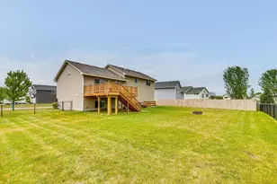 37621 Hawthorne Ave, North Branch, MN 55056 - Photo 21