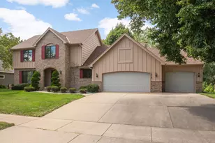 1318 W Royal Oaks Dr, Shoreview, MN 55126 - Photo 3