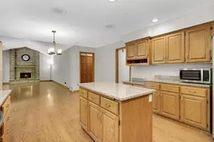 1318 W Royal Oaks Dr, Shoreview, MN 55126 - Photo 15