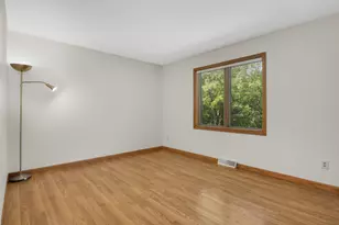 1318 W Royal Oaks Dr, Shoreview, MN 55126 - Photo 33