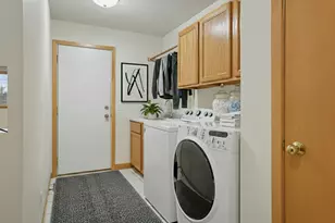 6520 Vernon Hills Road S, Edina, MN 55436 - Photo 13