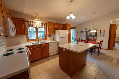 2842 19th Avenue NW, Rochester, MN 55901 - Photo 7