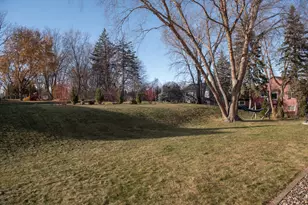 676 N Hay Lake Rd, Eagan, MN 55123 - Photo 47