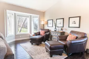 676 N Hay Lake Rd, Eagan, MN 55123 - Photo 9