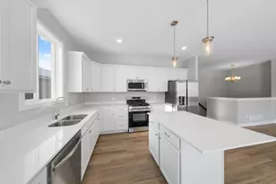 2165 Westpointe Dr, Hastings, MN 55033 - Photo 13