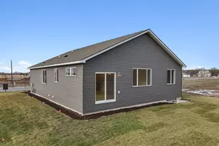 2165 Westpointe Dr, Hastings, MN 55033 - Photo 13