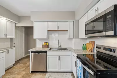 802 Mound Street, Saint Paul, MN 55106 - Photo 11