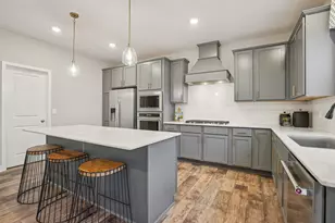 1741 Oak creek pass, Chaska, MN 55318 - Photo 3