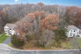 6250 Mallory Ln, Eden Prairie, MN 55346 - Photo 1