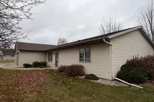 454 Main Street NW, Evansville, MN 56326 - Photo 3