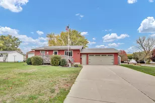 1175 Valley View Rd, Lake City, MN 55041 - Photo 1