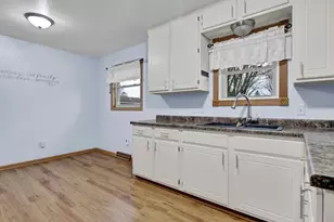 1175 Valley View Rd, Lake City, MN 55041 - Photo 9