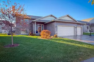 6143 39th Ave NW, Rochester, MN 55901 - Photo 1