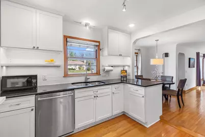 2908 30th Avenue NE, Saint Anthony, MN 55418 - Photo 9