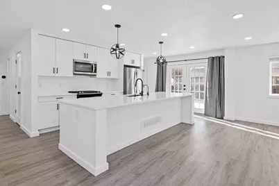 8011 Elbe Street, Circle Pines, MN 55014 - Photo 7