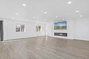 8011 Elbe St, Circle Pines, MN 55014 - Photo 11