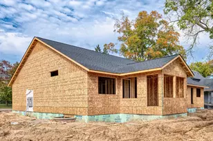 230 S Chestnut St, Ellsworth, WI 54011 - Photo 5