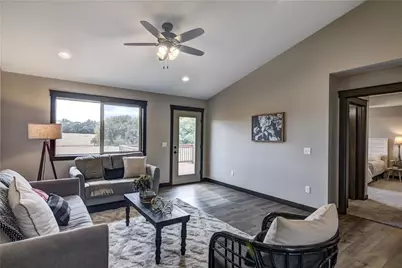 230 S Chestnut Street, Ellsworth, WI 54011 - Photo 9