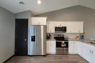 2024 Essler Dr, Saint Peter, MN 56082 - Photo 3