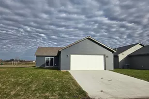 2024 Essler Dr, Saint Peter, MN 56082 - Photo 21