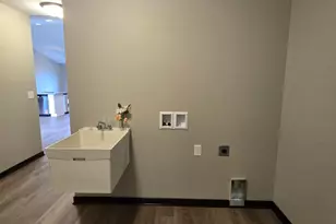 2024 Essler Dr, Saint Peter, MN 56082 - Photo 9