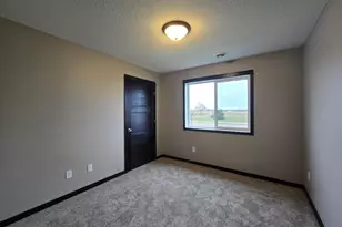 2024 Essler Dr, Saint Peter, MN 56082 - Photo 13