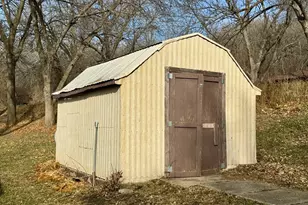 291 E 1st St, Morton, MN 56270 - Photo 21