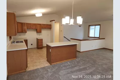 1009 1st Avenue SW, Austin, MN 55912 - Photo 5