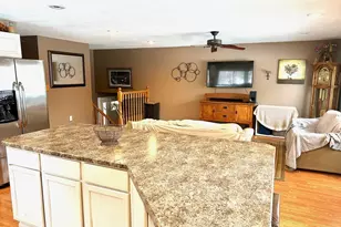 762 Oak Ln, Circle Pines, MN 55014 - Photo 7