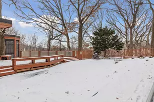 306 Floral Dr W, Shoreview, MN 55126 - Photo 41