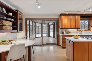 306 Floral Dr W, Shoreview, MN 55126 - Photo 25