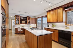 306 Floral Dr W, Shoreview, MN 55126 - Photo 19