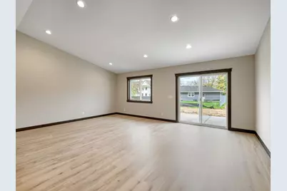 234 S Chestnut Street, Ellsworth, WI 54011 - Photo 3