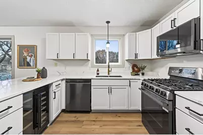 273 Butler Avenue E, West Saint Paul, MN 55118 - Photo 11