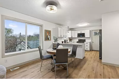 273 Butler Avenue E, West Saint Paul, MN 55118 - Photo 9