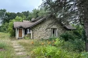 39183 Grand Ave, North Branch, MN 55056 - Photo 1