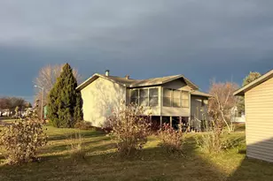 1511 Westmore Ave, Wahpeton,  58075 - Photo 5