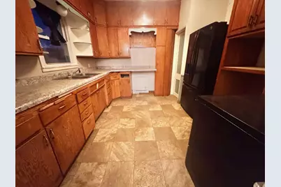 205 W Marshall Street, Marshall, MN 56258 - Photo 5