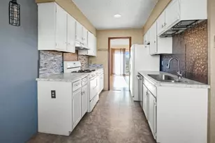 7403 142nd St Ct, Apple Valley, MN 55124 - Photo 11