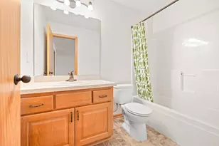 38251 Explorer Cir, North Branch, MN 55056 - Photo 13