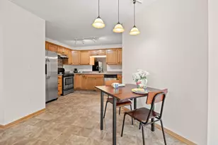 38251 Explorer Cir, North Branch, MN 55056 - Photo 5