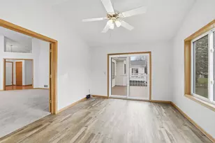 624 O'Brien Pkwy, Belle Plaine, MN 56011 - Photo 9