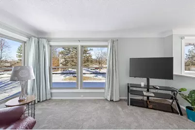 8657 Ironwood Trail N, Lake Elmo, MN 55042 - Photo 5