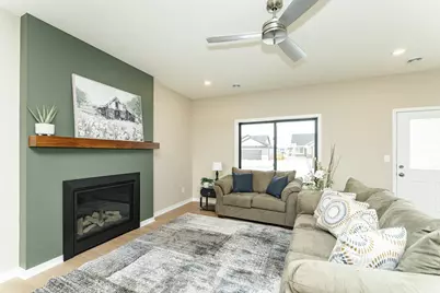 2011 Douglas Trail Drive SE, Pine Island, MN 55963 - Photo 9