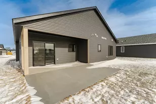 2011 Douglas Trl Dr SE, Pine Island, MN 55963 - Photo 5