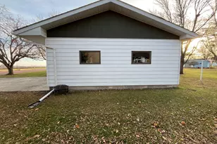 514 Fir Ave, Westbrook, MN 56183 - Photo 5
